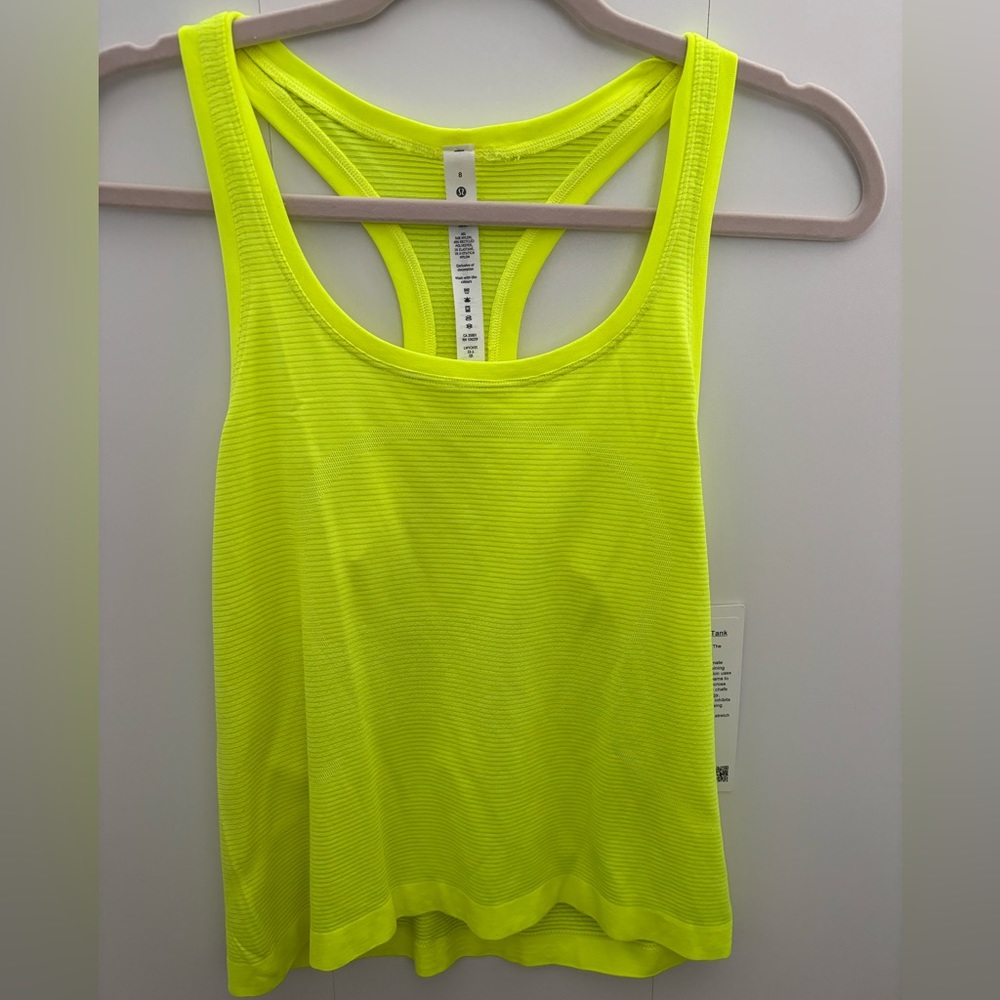 NWT Lululemon Swiftly Tech RB Tank 2.0 Race Size 8 Highlighter Yellow HIYE